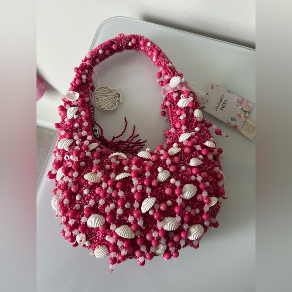 Viral beaded pink shell fringe shoulder bag - Picture 6 of 7